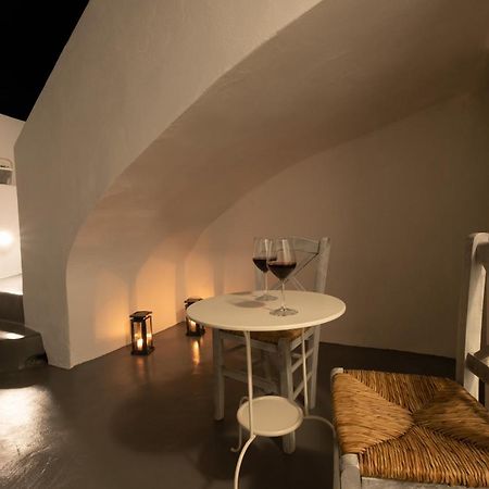 White Orchid Cave House & Studio Pírgosz Kültér fotó